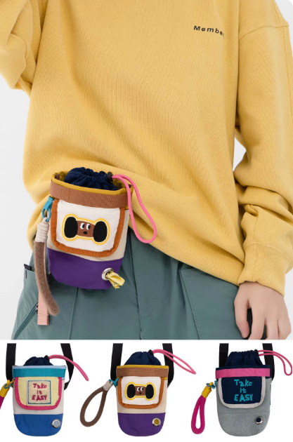 Multifunctional Dog Treat Training Pouch with Waste Bag Dispenser